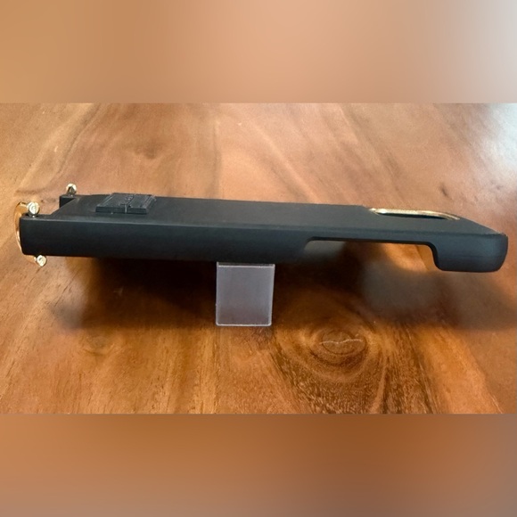 IDEAL OF SWEDEN Athena Black iPhone 13 phone strap case - NO STRAP - Picture 4 of 6